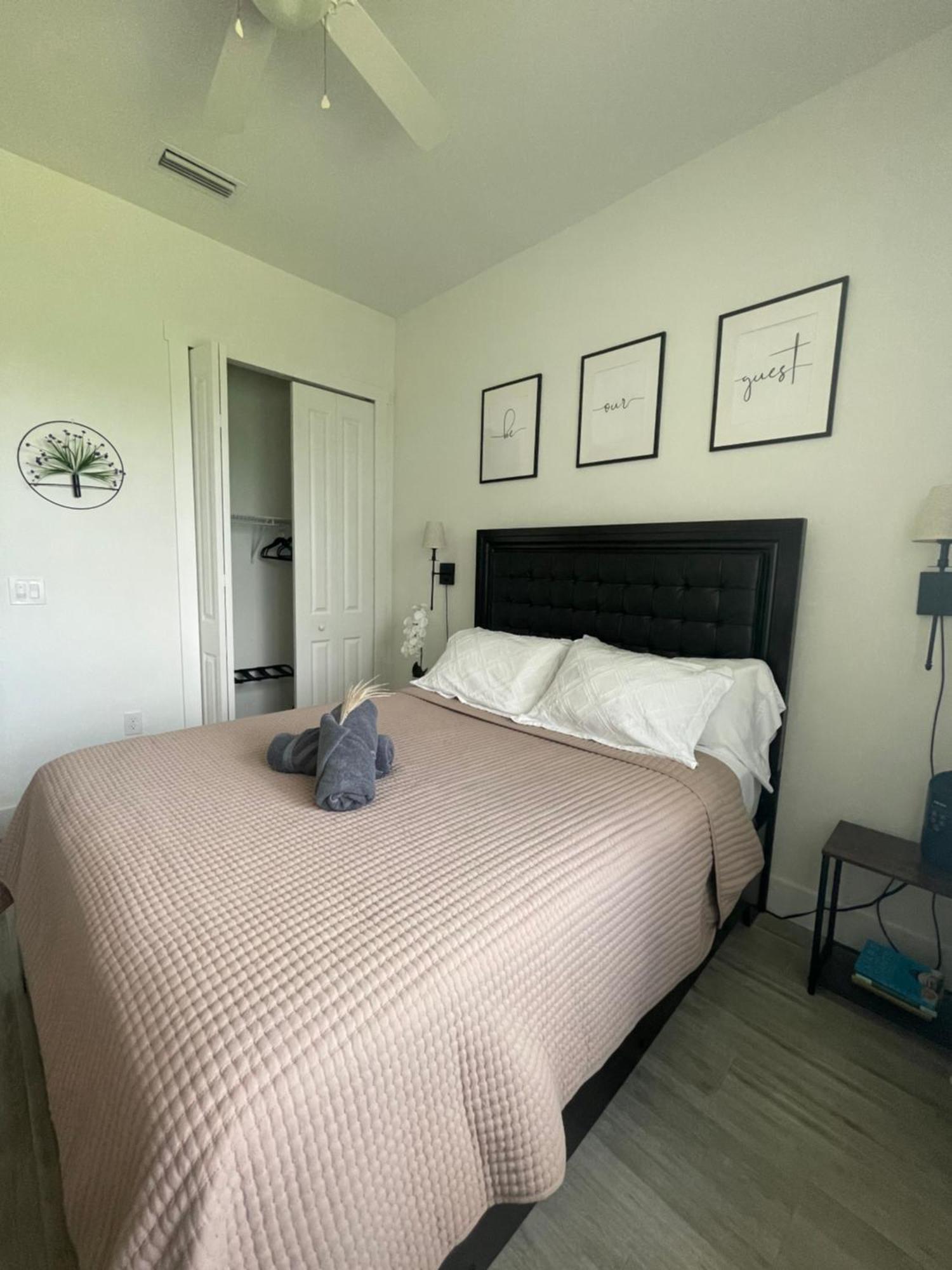 Casa Blanca Private Suite Lehigh Acres Kültér fotó
