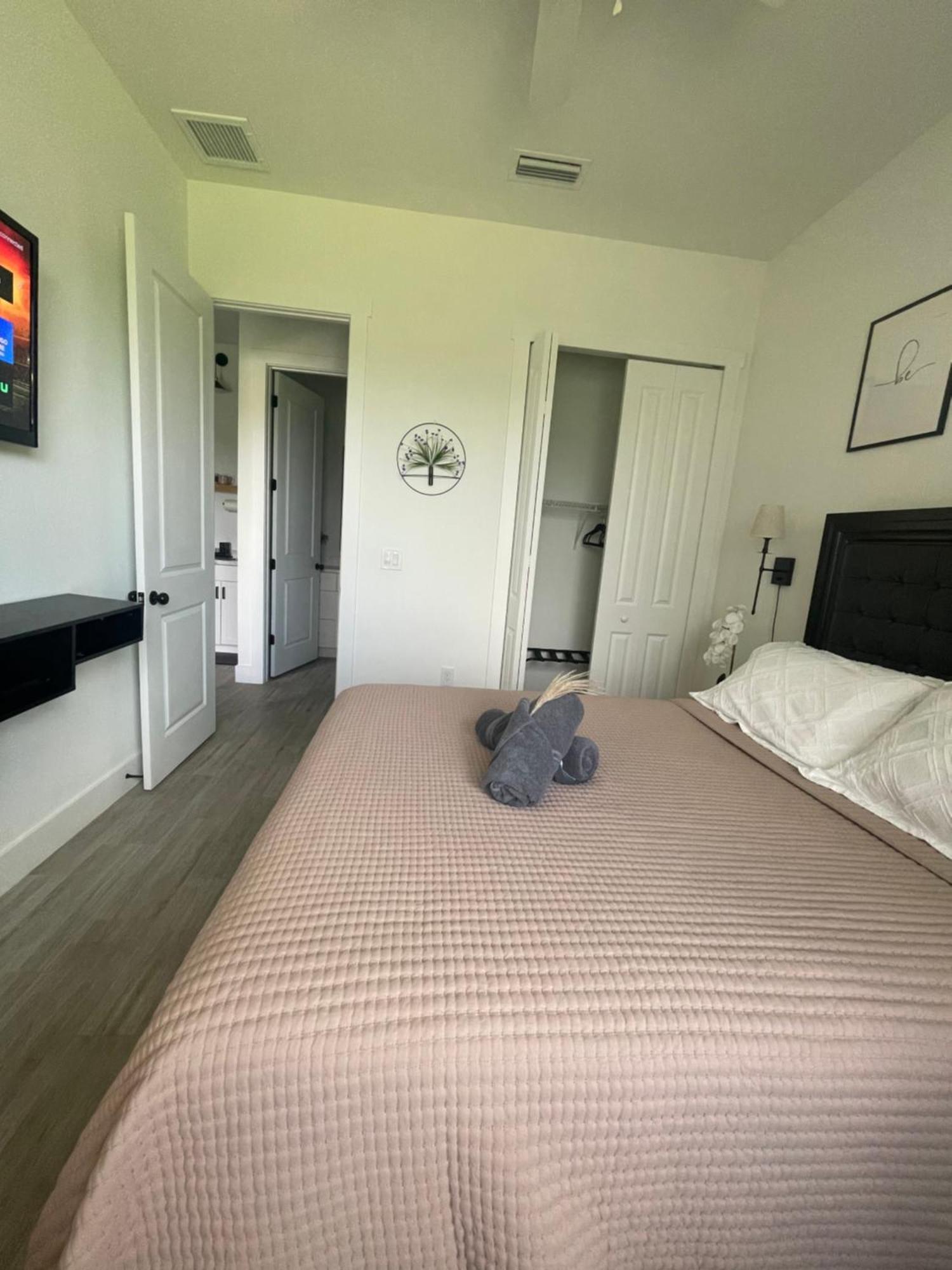 Casa Blanca Private Suite Lehigh Acres Kültér fotó